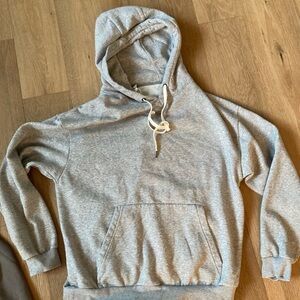 Men’s gray hoody sweatshirt